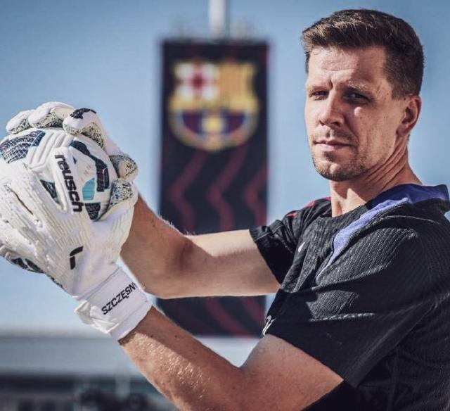 真人百家乐秘籍-什琴斯尼：复出加盟巴萨想夺欧冠，让我打替补也行